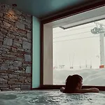 Hotel Alberta &