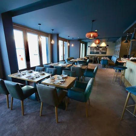 Alberta & Hotel 3*